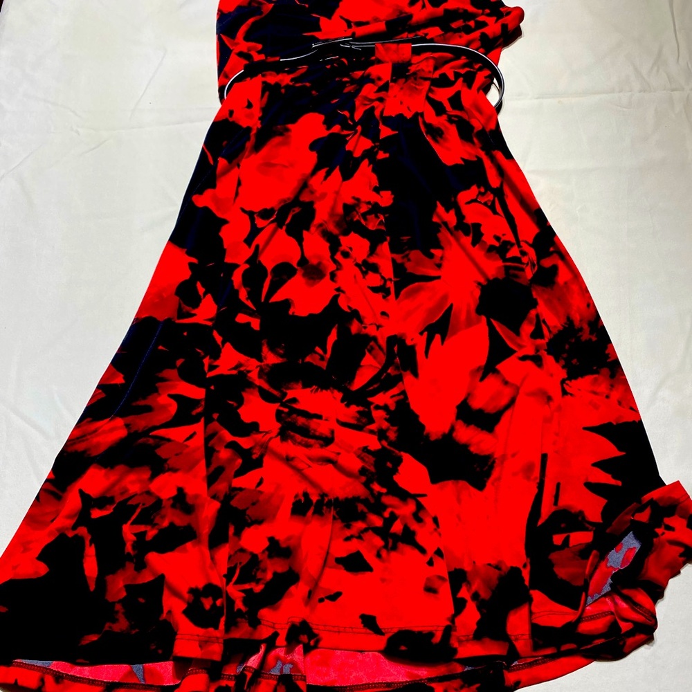 Connected Apparel Dress Womens Size 6 Red Floral Belted Sleeveless
